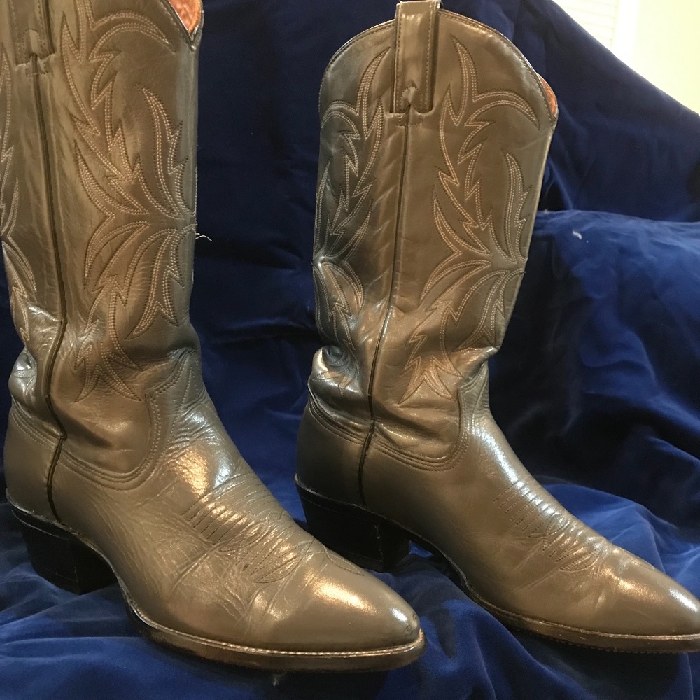 Imperial men’s grey cowboy boots